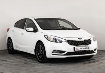 Подержанный автомобиль Kia Cerato Sedan 2015 года (3 фото)