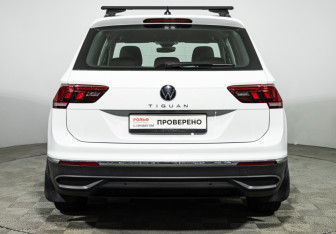 Подержанный автомобиль Volkswagen Tiguan 2021 года (6 фото)