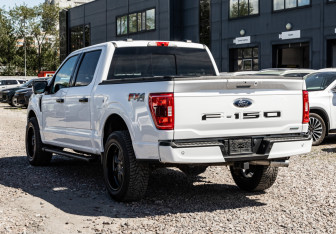 Подержанный автомобиль Ford F-150 2021 года (8 фото)