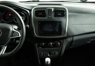 Подержанный автомобиль Renault Logan Sedan 2021 года (14 фото)