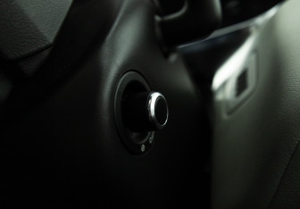 Подержанный автомобиль Land Rover Range Rover Sport 2013 года (20 фото)