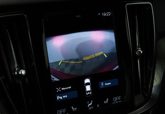 Подержанный автомобиль Volvo S60 2019 года (17 фото)