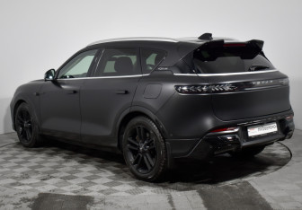 Подержанный автомобиль Voyah Free 2023 года (7 фото)