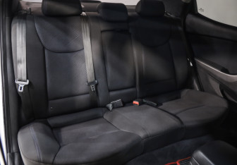 Подержанный автомобиль Hyundai Elantra Sedan 2013 года (19 фото)