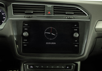 Подержанный автомобиль Volkswagen Tiguan 2018 года (13 фото)