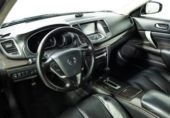 Подержанный автомобиль Nissan Teana 2012 года (11 фото)