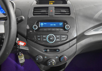Подержанный автомобиль Chevrolet Spark 2022 года (15 фото)