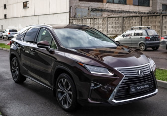 Подержанный автомобиль Lexus RX 2019 года (4 фото)