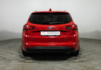 Подержанный автомобиль Kia Ceed Wagon 2017 года (6 фото)