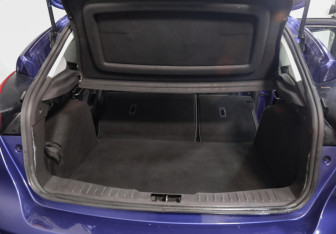Подержанный автомобиль Ford Focus Hatchback 2016 года (26 фото)