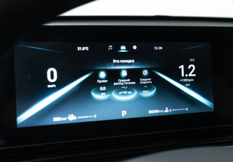 Подержанный автомобиль Omoda C5 2023 года (12 фото)