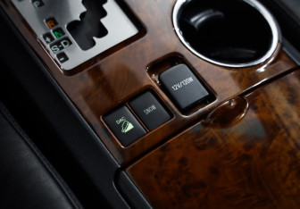 Подержанный автомобиль Toyota Highlander 2011 года (17 фото)