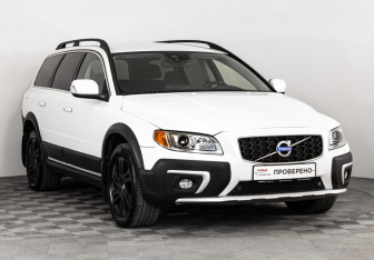 Подержанный автомобиль Volvo XC70 2014 года (3 фото)