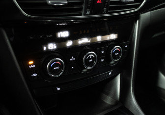 Подержанный автомобиль Mazda 6 Sedan 2014 года (16 фото)