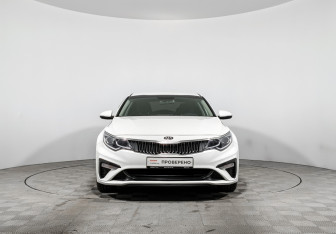 Подержанный автомобиль Kia Optima Sedan 2019 года (2 фото)
