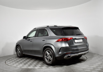 Подержанный автомобиль Mercedes-Benz GLE 2019 года (8 фото)
