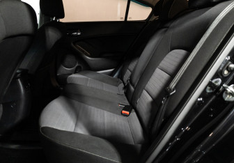 Подержанный автомобиль Kia Cerato Sedan 2017 года (10 фото)