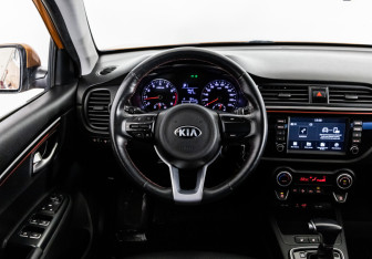 Подержанный автомобиль Kia Rio Hatchback 2019 года (12 фото)