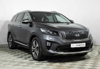 Подержанный автомобиль Kia Sorento 2018 года (3 фото)