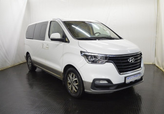 Подержанный автомобиль Hyundai H-1 2018 года (3 фото)