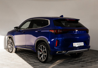 Подержанный автомобиль Exeed LX 2022 года (7 фото)
