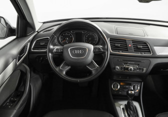 Подержанный автомобиль Audi Q3 2014 года (11 фото)