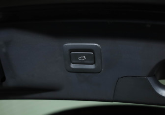 Подержанный автомобиль Mazda CX-9 2019 года (38 фото)