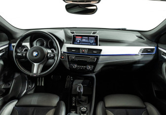 Подержанный автомобиль BMW X2 2021 года (13 фото)