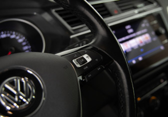 Подержанный автомобиль Volkswagen Tiguan 2020 года (19 фото)