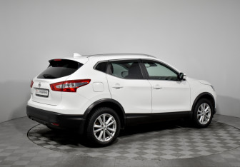 Подержанный автомобиль Nissan Qashqai 2018 года (6 фото)
