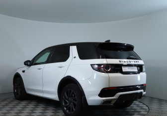 Подержанный автомобиль Land Rover Discovery Sport 2017 года (7 фото)