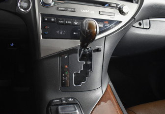 Подержанный автомобиль Lexus RX 2015 года (18 фото)