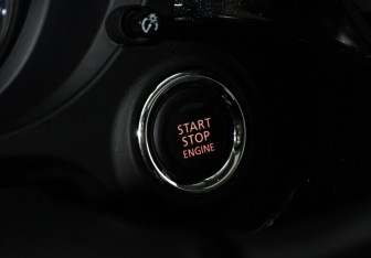 Подержанный автомобиль Mitsubishi Outlander 2014 года (20 фото)