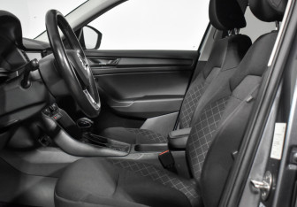 Подержанный автомобиль Skoda Kodiaq 2019 года (10 фото)