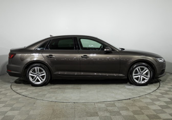 Подержанный автомобиль Audi A4 Sedan 2018 года (4 фото)