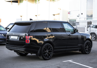 Подержанный автомобиль Land Rover Range Rover 2018 года (7 фото)