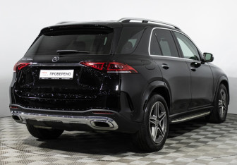 Подержанный автомобиль Mercedes-Benz GLE 2021 года (5 фото)