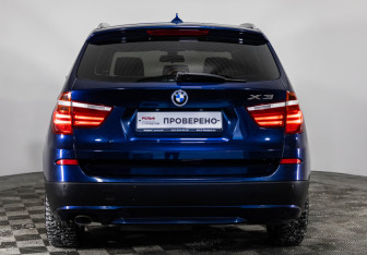 Подержанный автомобиль BMW X3 2012 года (5 фото)