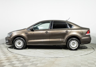 Подержанный автомобиль Volkswagen Polo Sedan 2018 года (8 фото)