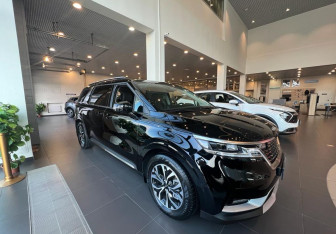 Новый Kia Carnival 2025 (3 фото)