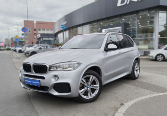 Подержанный автомобиль BMW X5 2016 года (1 фото)