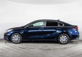 Подержанный автомобиль Kia Cerato Sedan 2021 года (8 фото)