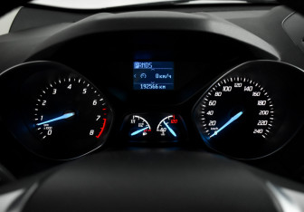 Подержанный автомобиль Ford Kuga 2014 года (18 фото)