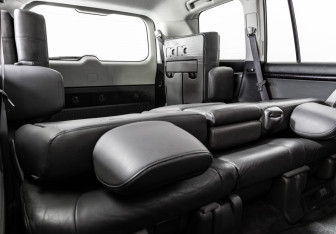 Подержанный автомобиль Toyota Land Cruiser Suv 2008 года (27 фото)