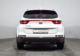 Подержанный автомобиль Kia Sportage 2018 года (6 фото)