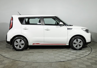 Подержанный автомобиль Kia Soul 2016 года (4 фото)