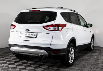 Подержанный автомобиль Ford Kuga 2013 года (5 фото)