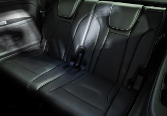 Подержанный автомобиль GAC GS8 2024 года (23 фото)