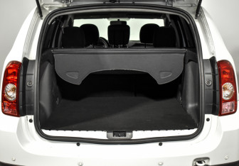 Подержанный автомобиль Renault Duster 2014 года (19 фото)