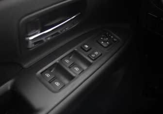 Подержанный автомобиль Mitsubishi Outlander 2019 года (18 фото)